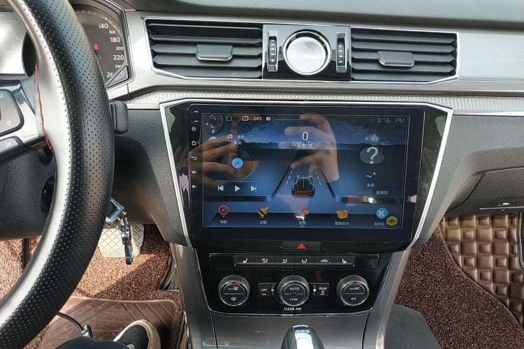 Used Volkswagen Passat 2016 330TSI DSG Luxury Edition