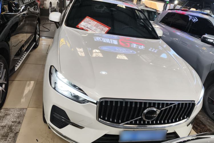 Used Volvo XC60 2023 B5 4x4 Smart Luxury Edition Front