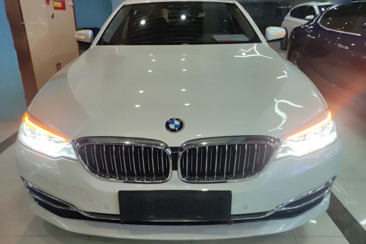 Used BMW 5 Series New Energy 2020 Mileage Upgrade Version 530Le Luxury Package Front
