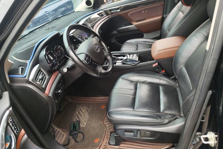 Used GAC Trumpchi GS8 2017 320T Two-Wheel Drive Luxury Smart Connectivity Version (7 Seats)