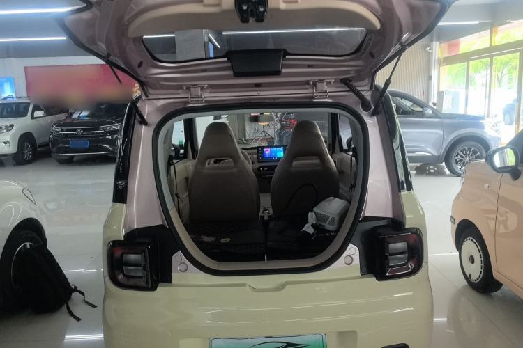 Used Geely Galaxy Panda 2023 Panda Mini 200km Endurance Bear Trunk