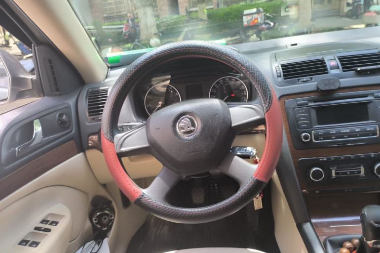 Used Skoda Octavia 2014 1.6L Manual Yijun Edition
