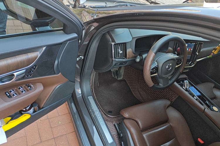 Used Volvo S90 2022 B5 Zhiyuan Luxury Edition