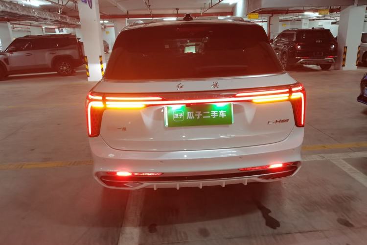 Used Hongqi E-HS9 2022 660 km Range Flagway Edition Six Seats