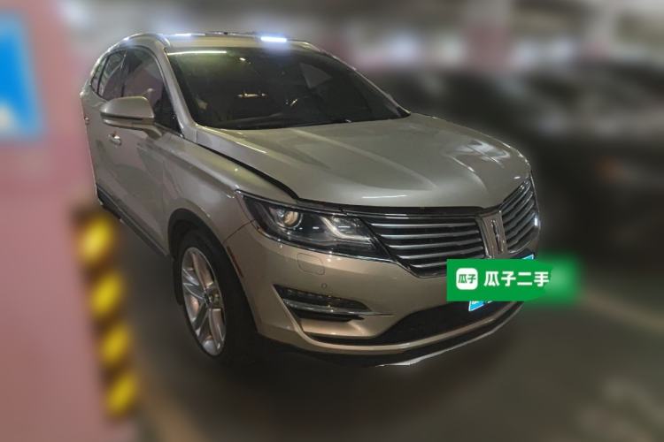 Used Lincoln MKC 2014 2.0T Four-Wheel Drive Luxury Edition Front Right 45 Deg