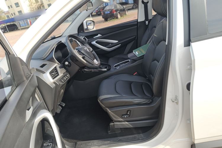 Used Baojun 530 2020 1.5T CVT Prestige Connected Version 7 Seats Left Front Seat