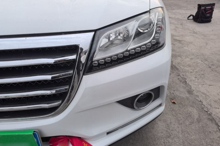 Used Haval H2 2017 Red-Label 1.5T Manual Two-Wheel Drive Luxury Model