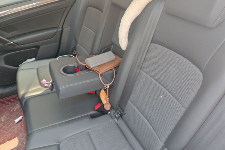 Used Volkswagen Golf Sportsvan 2018 230TSI Automatic Trend Edition Left Rear Seat