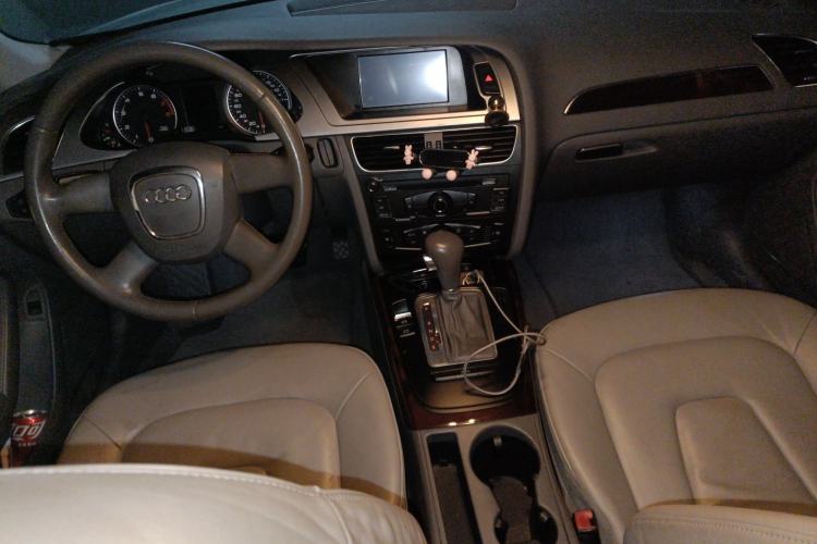 Used Audi A4L 2011 2.0 TFSI Comfort Model