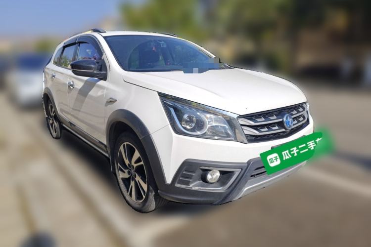 Used Venucia T70X 2016 2.0L CVT SmartFun Sport Edition