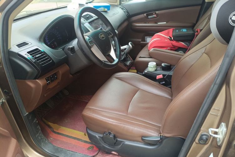 Used BYD S6 2014 2.0L Manual Luxury 7-Seater Left Front Seat