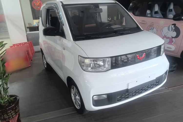 Used Wuling Hongguang MINIEV 2020 Enjoyment Model Lithium Iron Phosphate Front Right 45 Deg