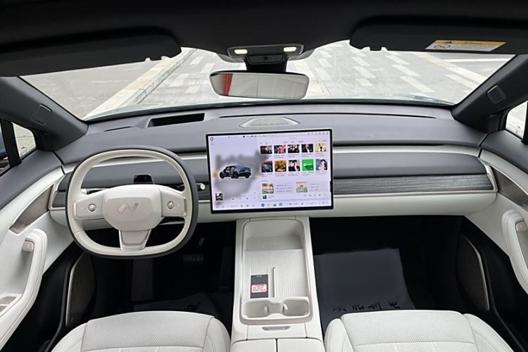 Used ONVO L60 2024 60 kWh Rear-Drive Version