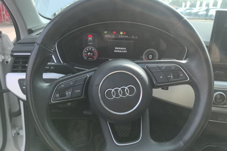 Used Audi A4L 2022 40 TFSI Luxury Dynamic Model