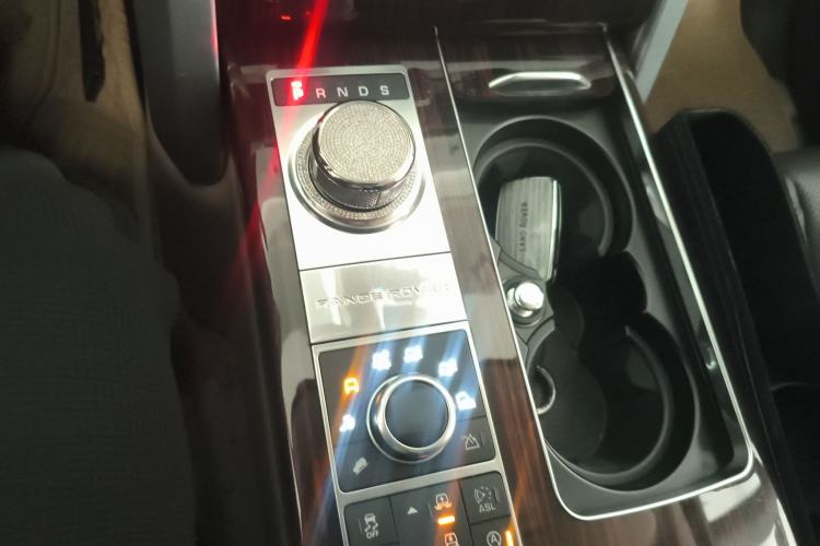 Used Land Rover Range 2016 3.0 SC V6 Vogue Extended Version Gear Lever