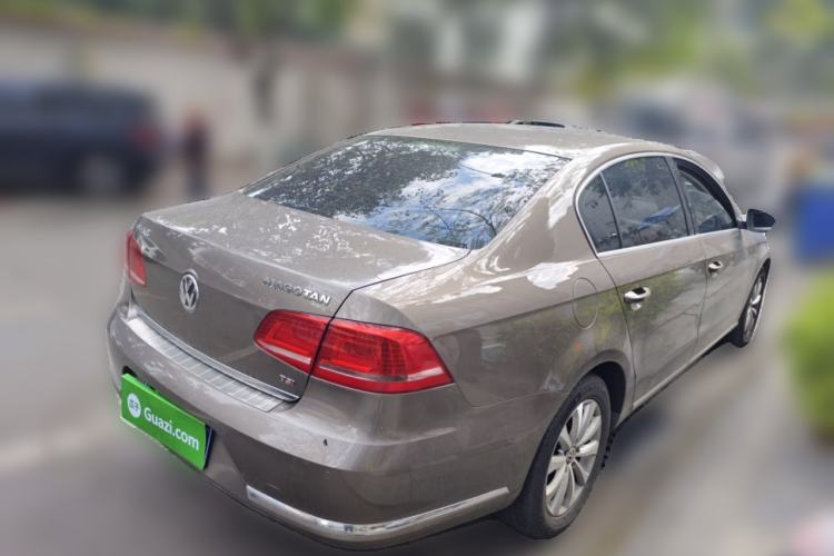 Used Volkswagen Magotan 2016 1.8TSI Smart Comfort Model Rear Right 45 Deg