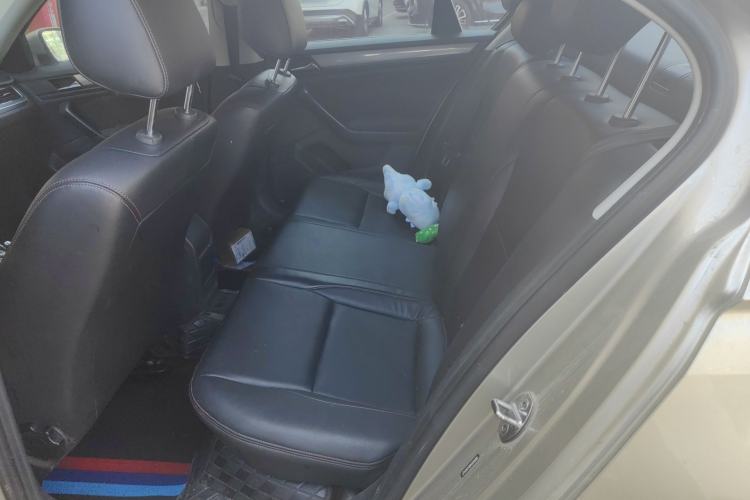 Used Volkswagen Bora 2018 1.5L Automatic Fashion Model Left Rear Seat