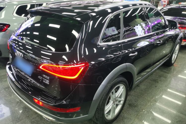 Used Audi Q5 2018 Collector's Edition 40 TFSI Technology Model