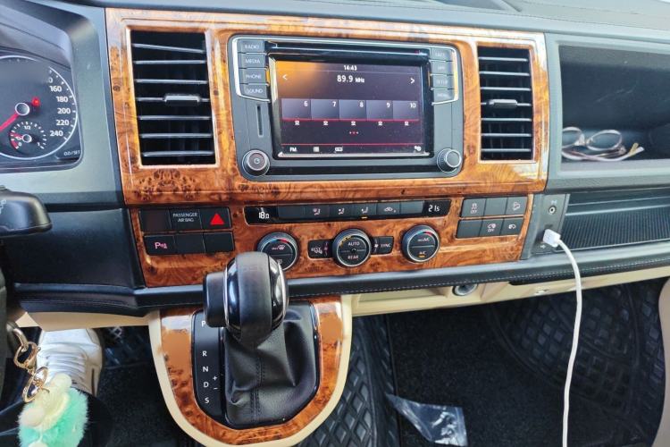 Used Volkswagen Caravelle 2018 2.0 TSI 4x4 Luxury Edition 7-Seater