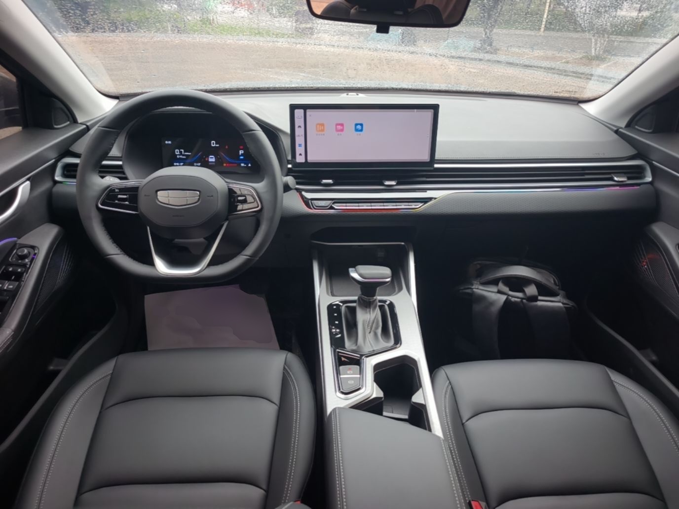 Geely Auto Emgrand 2026 Model 4th Generation 4 Millionth Anniversary Edition 1.5L CVT Overdrive Edition — снимка 12