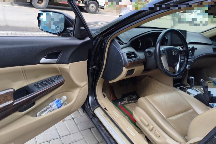 Used Honda Accord 2013 2.0L SE
