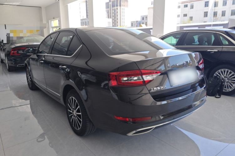 Used Skoda Octavia 2019 1.5L Automatic Smart Drive Luxury Edition China V Standard