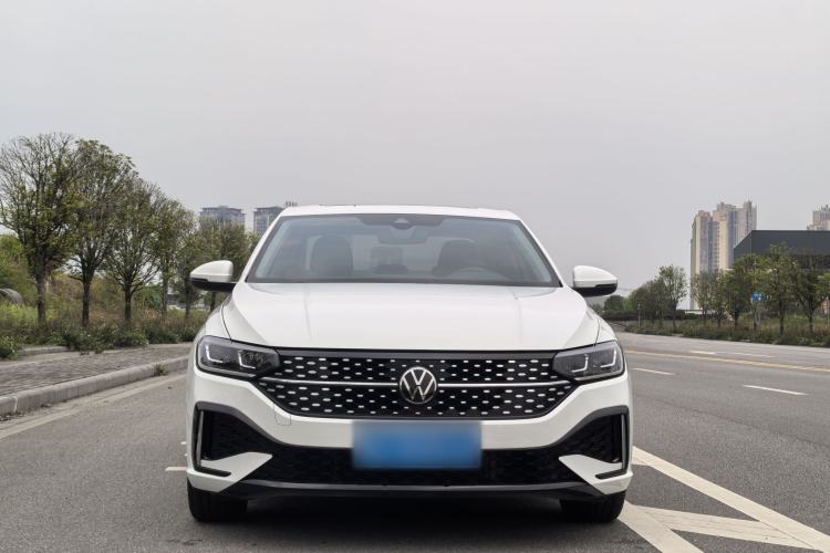 Used Volkswagen Lavida 2023 Revised Version 1.5L Automatic Starry Sky Edition – 5 Million Units Exterior 1