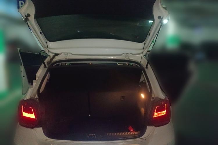 Used Volkswagen Polo 2014 1.6L Automatic Comfort Edition
