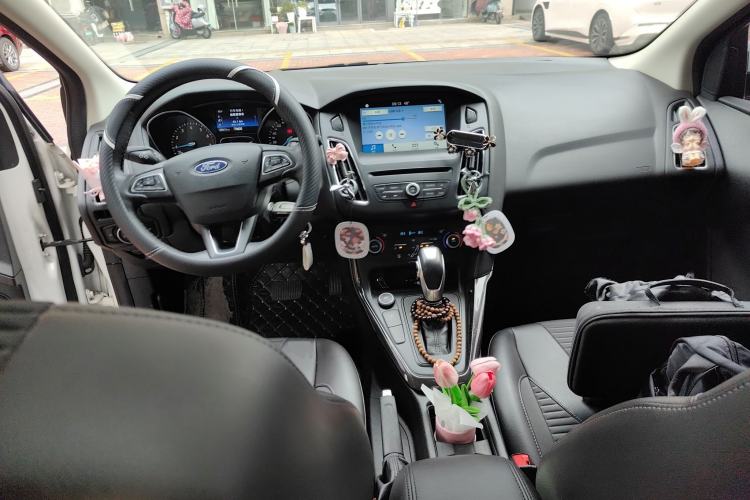 Used Ford Focus 2018 Hatchback Classic EcoBoost 180 Automatic Elite Model
