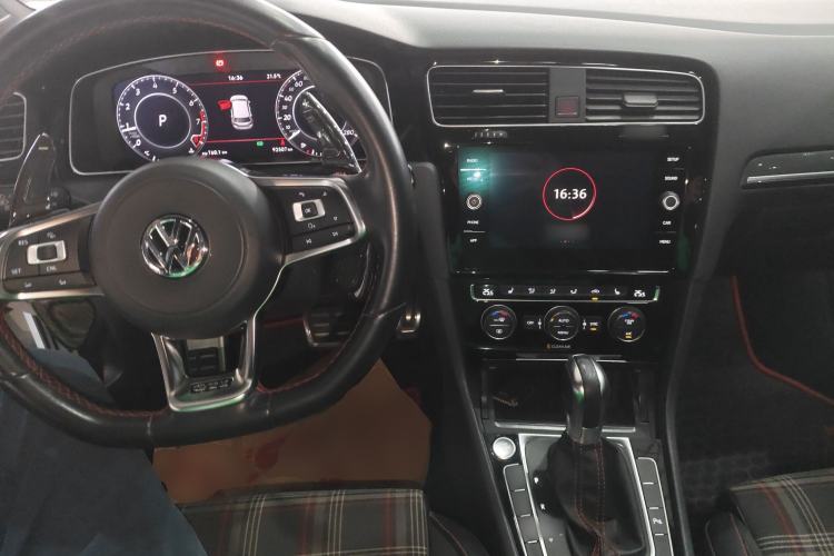 Used Volkswagen Golf GTI 2018 2.0 TSI GTI
