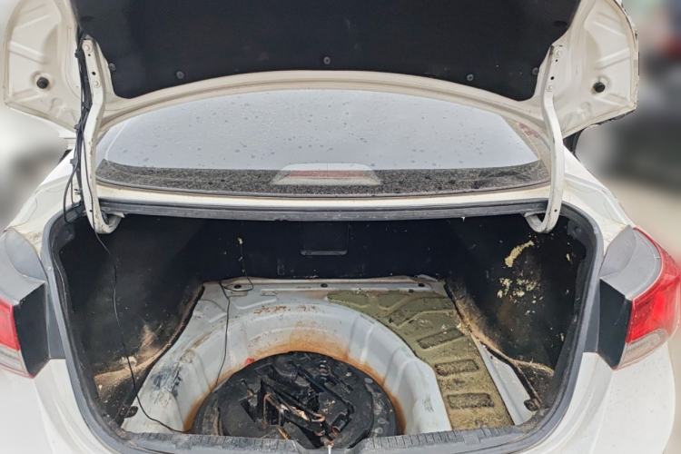 Used Hyundai Elantra (5th Generation / Langdong) 2015 1.6L Manual Leading Model Trunk