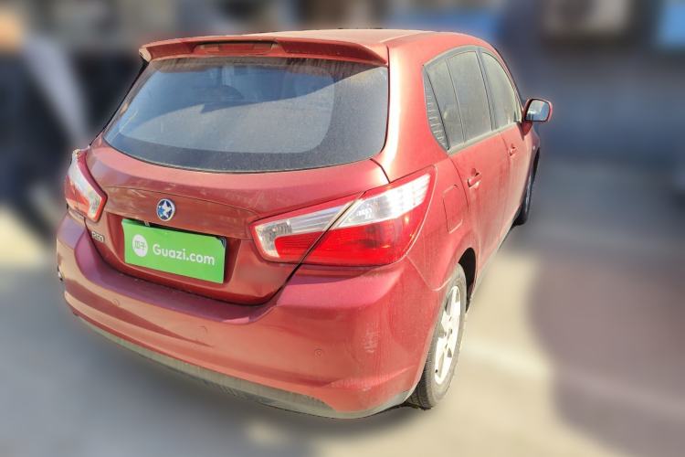 Used Venucia R50 2013 1.6L Manual Fashion Edition Rear Right 45 Deg