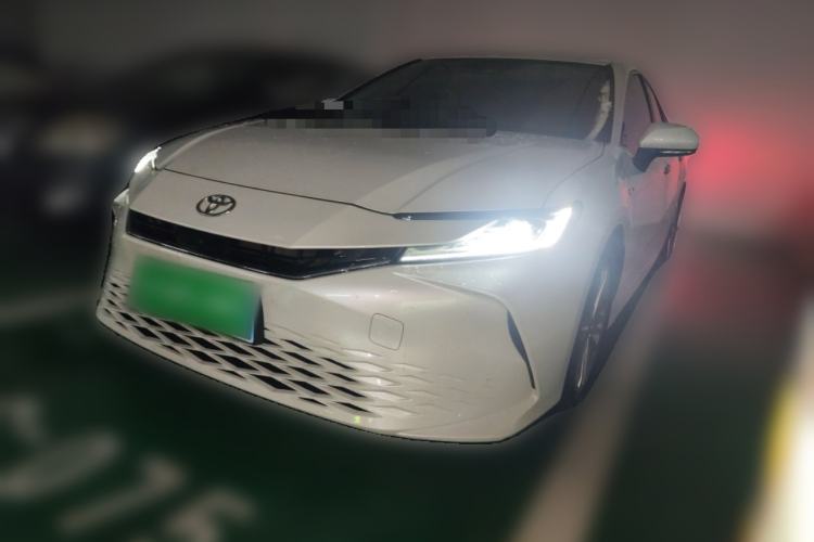 Used Toyota Camry 2024 Dual-Motor 2.0 HGVP Luxury Edition