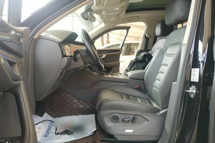 Used Volkswagen Touareg 2019 3.0 TSI RuiFeng Edition China VI Standard Left Front Seat