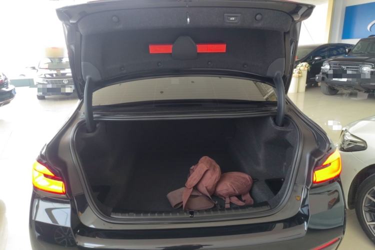 Used BMW 5 Series 2021 530Li Leading Model M Sport Package Trunk