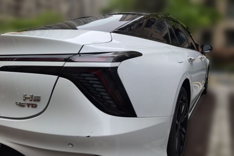 Used Hongqi H6 2023 2.0T ZhiShang Version Rear Right 45 Deg