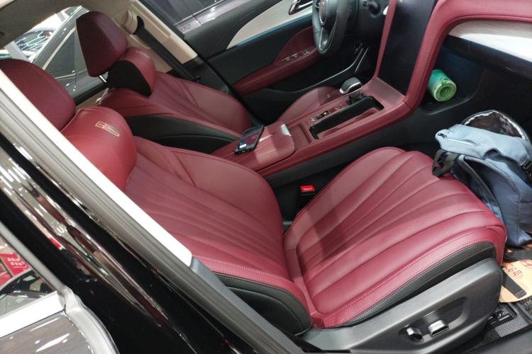 Used Hongqi H5 2025 2.0T Automatic Flag Edition – 500 000 Units Commemorative Version