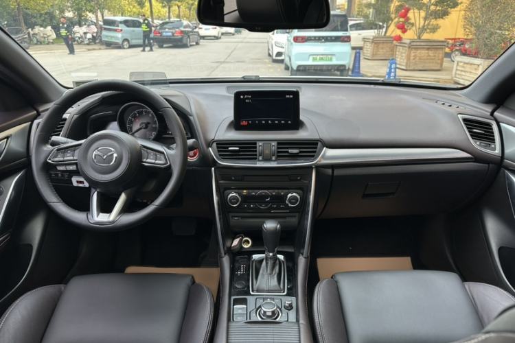 Used Mazda CX-4 2018 2.0L Automatic Two-Wheel Drive Blue Sky Leading Edition China V Standard
