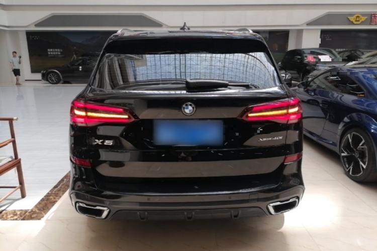 Used BMW X5 2020 xDrive40i Luxury Model with M Sport Package
