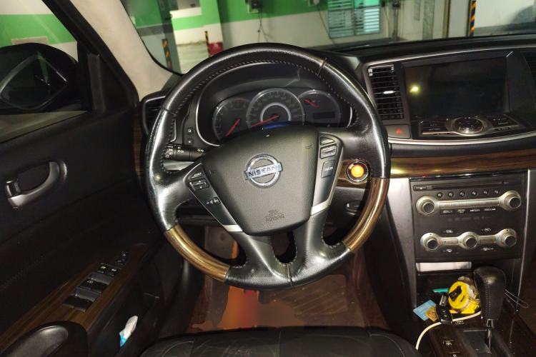 Used Nissan Teana 2012 2.5L XV VIP Cloud Security Edition Steering Wheel