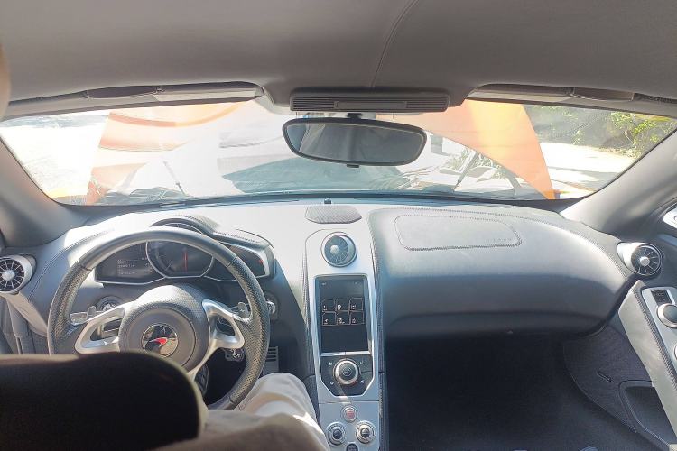 Used McLaren 625C 2015 3.8T Coupe
