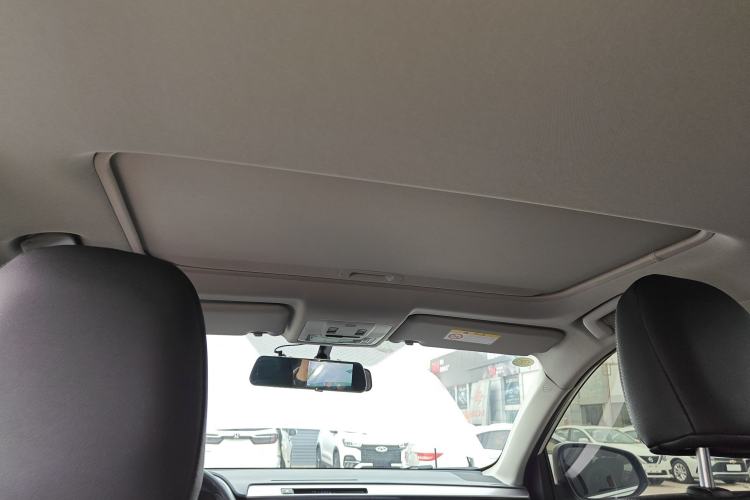 Used Toyota RAV4 2016 2.0L CVT Two-Wheel Drive Fashion Edition China V Standard
