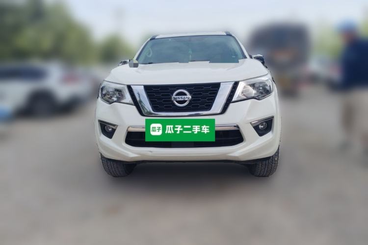 Used Nissan Terra 2018 2.5L Automatic 4x4 Luxury Edition Front