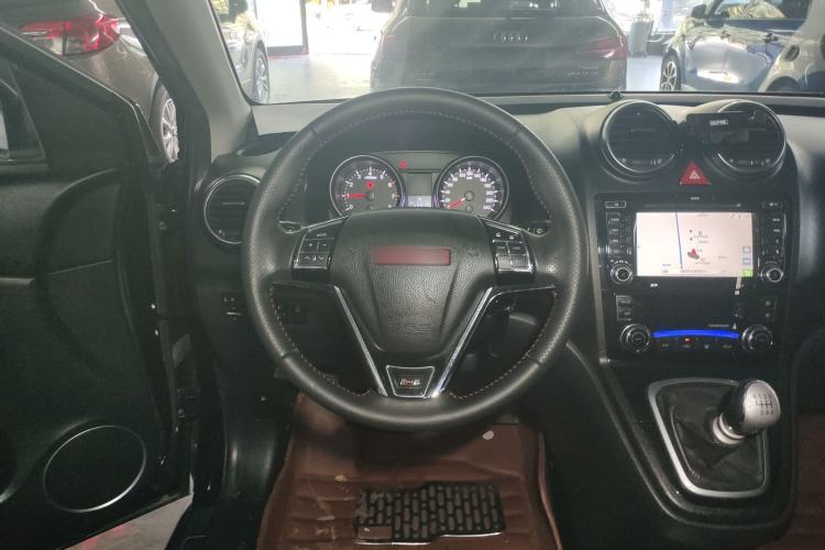 Used Haval H6 2013 Upgraded Model 1.5T Manual Two-Wheel Drive Elite Version

