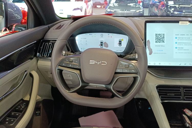 Used BYD Song PLUS New Energy 2025 DM-i Smart Drive 112KM Prestige Model Steering Wheel