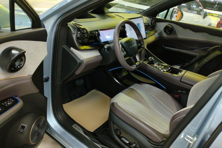 Used BYD Frigate 07 2023 DM-i 100KM Flagship Model
