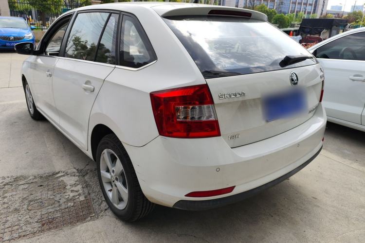 Used Skoda Rapid Spaceback 2018 1.6L Automatic Comfort Edition