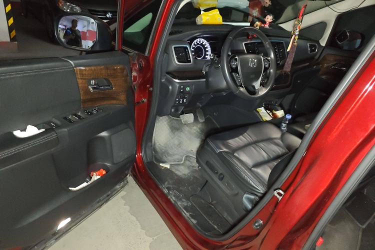 Used Honda Odyssey 2015 2.4L Supreme Edition
