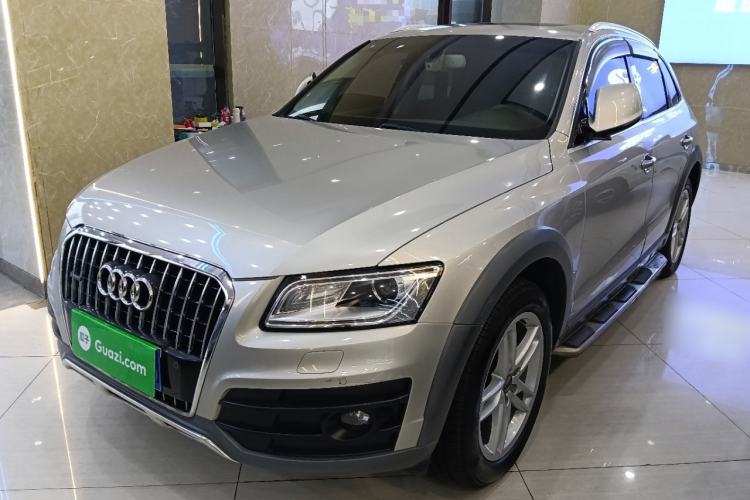 Used Audi Q5 2018 Collector's Edition 40 TFSI Technology Model