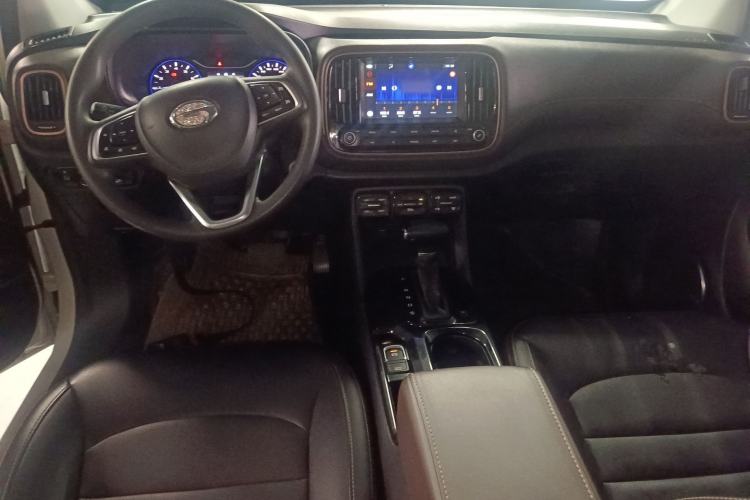 Used GAC Trumpchi GS3 2017 200T Automatic Luxury Edition Center Console